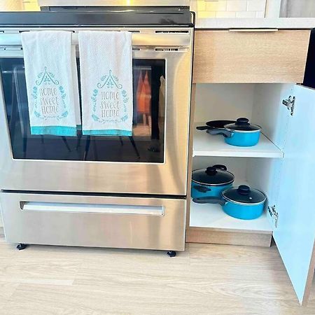 Modern Apartment Downtown Tacoma Near The Convention Center, Free Netflix , King Size Bed & Futon Sofa Bed , Ac, Great Amenities Rooftop, Self-Check-In Екстер'єр фото